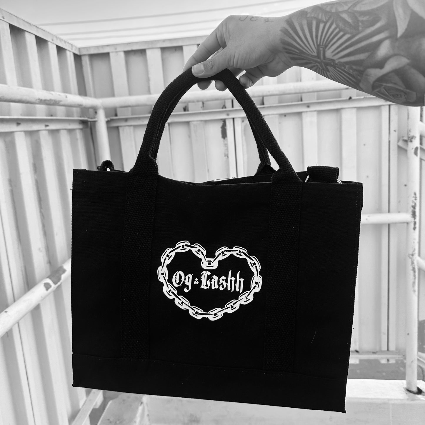 Basic Hyna Tote